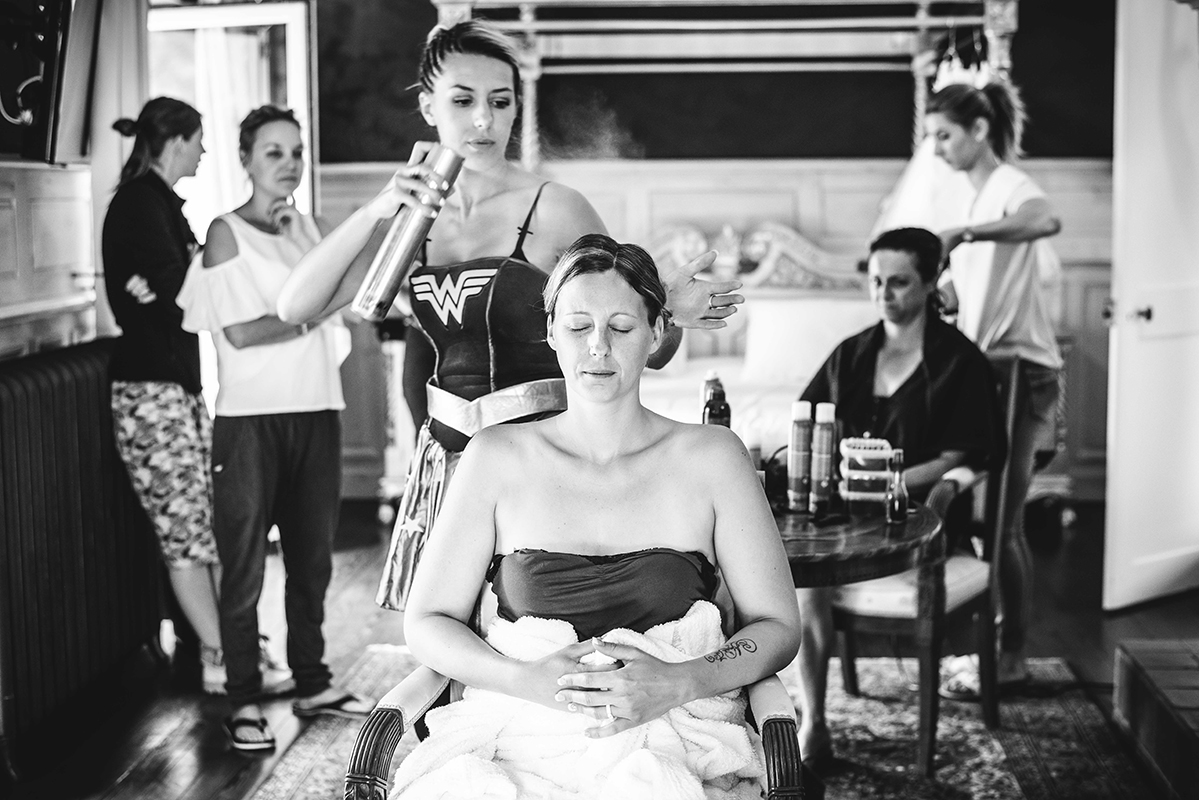 Préparatifs coiffure Photographe mariage grenoble Isere Marie-Cat