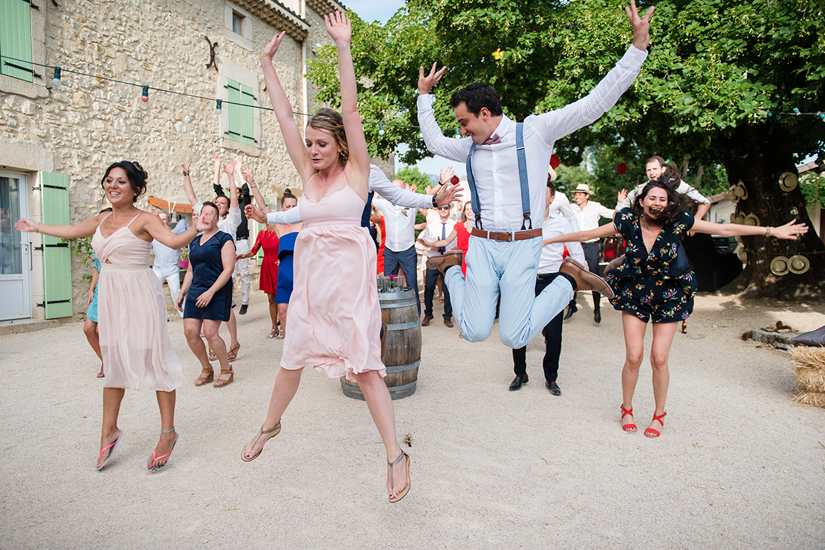 cocktail vin d'honneur aperitif surprise flashmob Photographe mariage grenoble Isere Marie-Cat