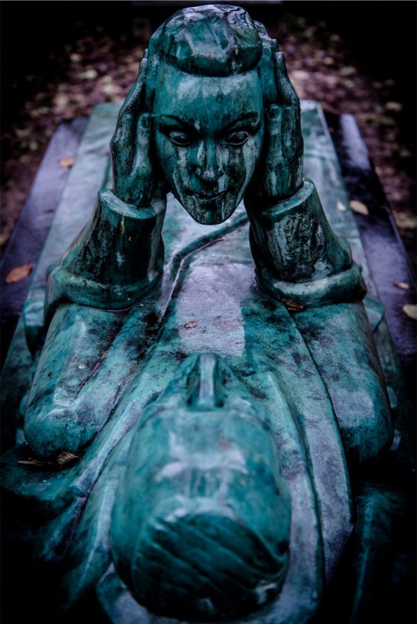 tombe cimetiere Père Lachaise Paris Photographe grenoble Isere Marie-Cat Photographies